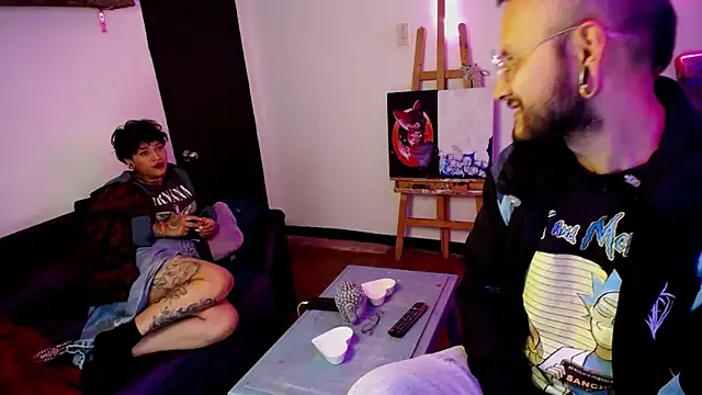 tatouagendecouple — Go to touch her strong