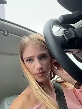 TeaseRosie — Flash boobies in the car