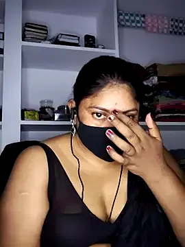 Telugu--Nadhini143 — Full nude show