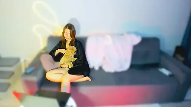 TemptingMary — Toples