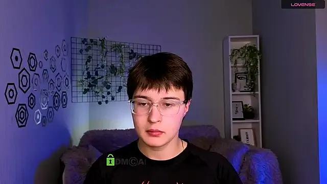 teo_wilson — take off t-shirt