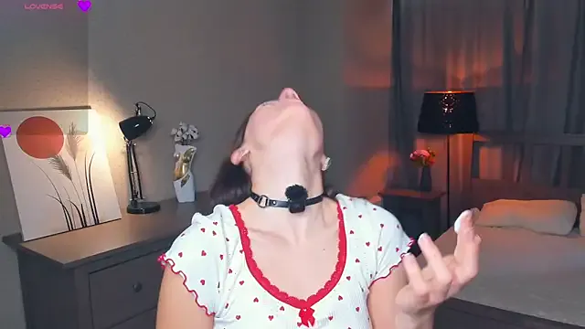 TeriRipka — Tease u with my sexy skirt!