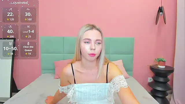 TessaAdorable — flash  nipples   close cam