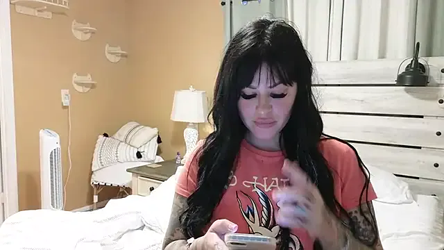 TexasTattooedHouseWife — squirt at goal last tipper wins snap