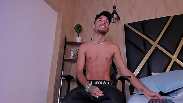 Thiagoferreti — show cum