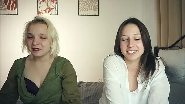 ThomasinaKolarik — Freechat on StripChat