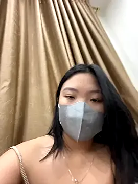 Thuylinh05 — Freechat on StripChat