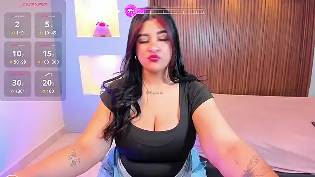 TianaGlow26 — suck tits