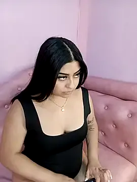 TifanieJones — show Blowjob