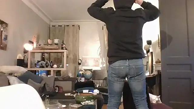 Titilouonlyf69 — On se met devant son porno prfr