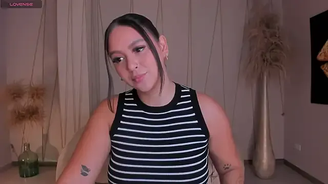 ToriCrossX — Choose the lingerie I will use