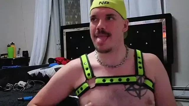 Trashy_Whiteboy — gape my hole wider than a basketball