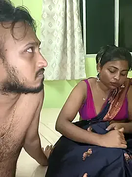 Trending_Couple — Full Nude in Public