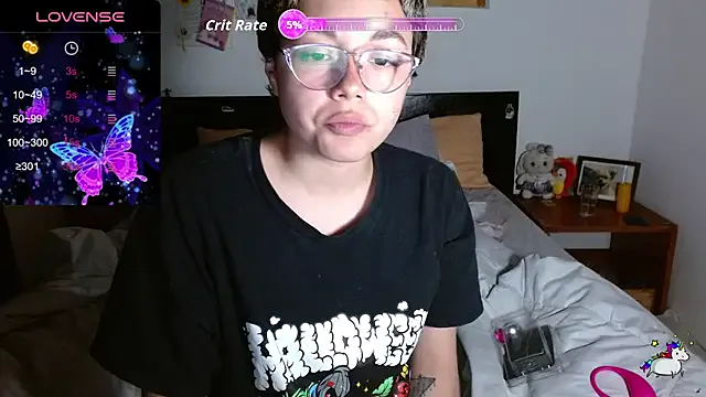 TRIXIE_TANG28 — dildo in pussy
