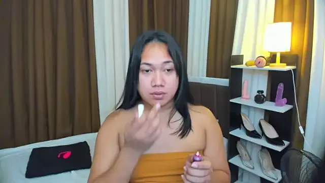 TsUncutKaren — LETS KEEP MY GOAL LOVE AND CUM