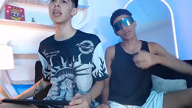 TWINKS_FRIENDS — hi boy sexy 