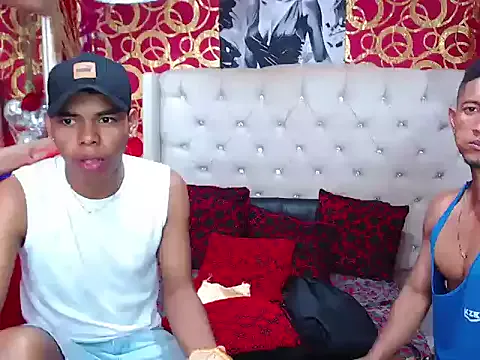 TWOBOYSPEINHOT — CUM  SHOW GUYS