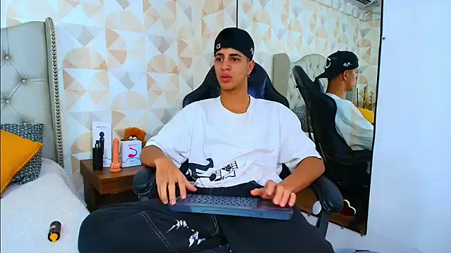 Tyler_Rodriguez — cum