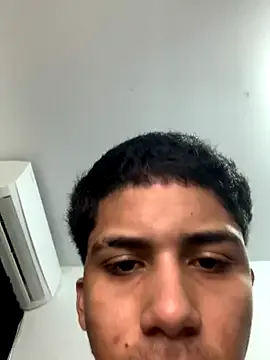 tylerwarron — Freechat on StripChat