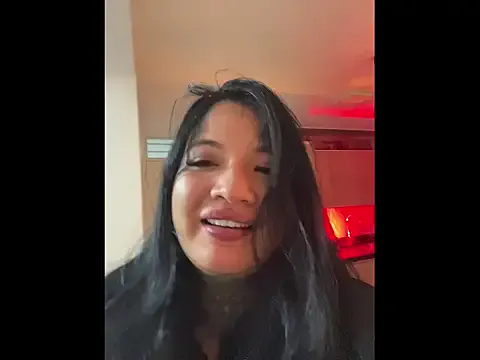 Unatatuada — spit and spank my tits