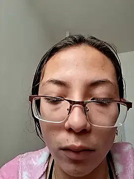 Valeria_Saenz_25 — Tits out, Pinch nipples