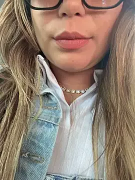ValeriiGomez — Send kiss