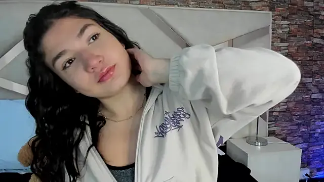 Valery_Brand — Spit my tits