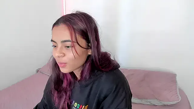 valy_shyness — Freechat on StripChat