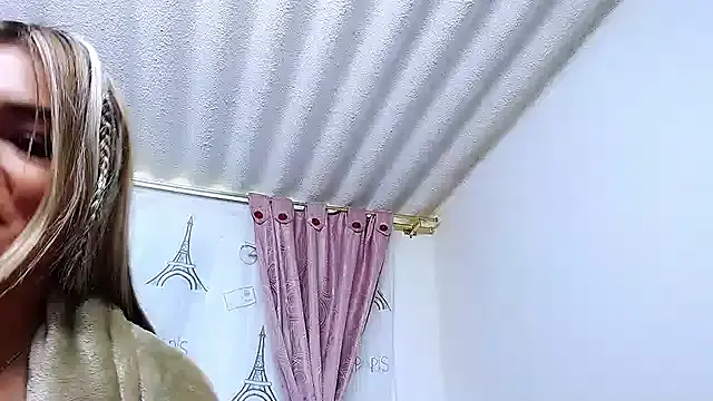 Vanesa-1 — Show tits