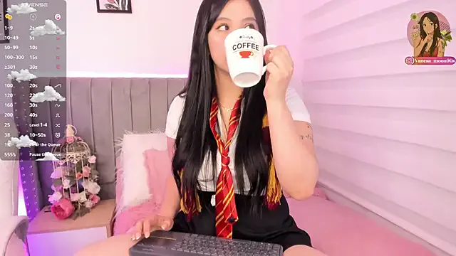 vanesa_moon__ —  spank x5  