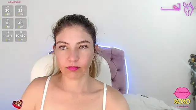 vanessa_21__ — A blowjob between my careless tits