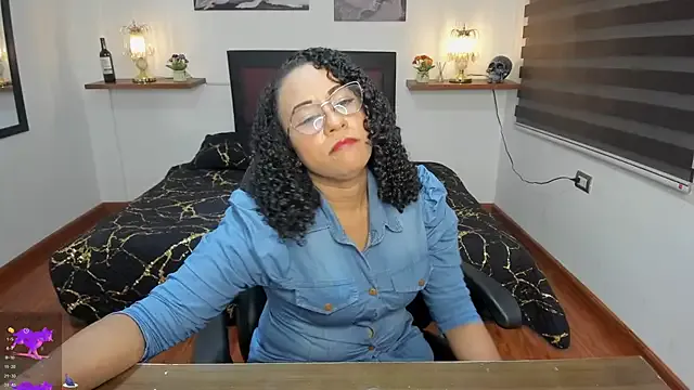Veronica_jonness — Flash tits