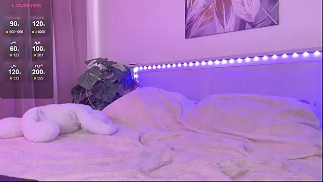 Veronica_leal — get me naked <3