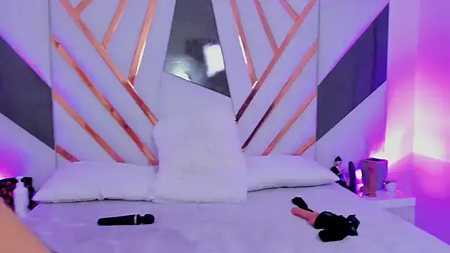 veronica_swift — tits out
