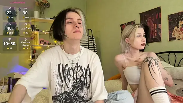 VeryRare_TwinS — sucking his big fat cock 