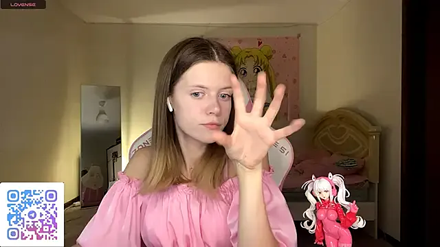 VibeQueenLucy — Sake fingers close to the camera