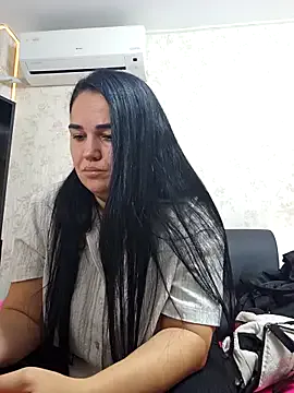 VickyDivinee —  Take off my bra slowly 