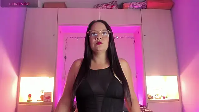 VictoriaBaass — Freechat on StripChat