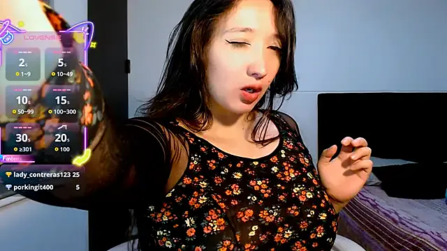 victoriasmileltva — Naked and dance