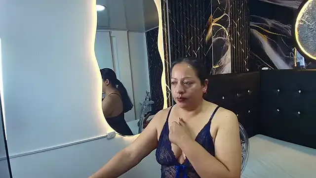 VictoriiaSandoval — spit and suck tits