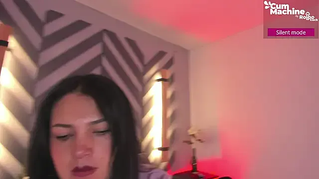 Viioleetta_ — Naked tease 
