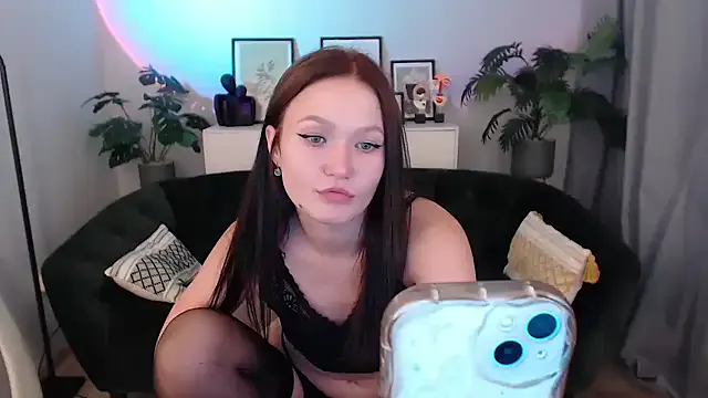 Viki_Moor — Take Off Skirt