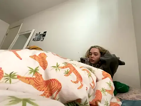 violetcutie — show boobs 