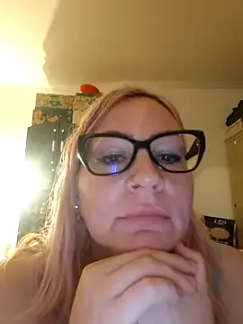 vivonivo — Freechat on StripChat