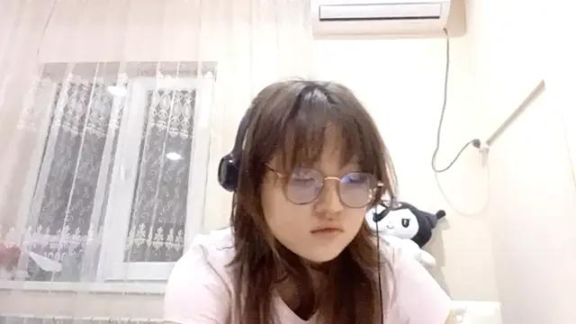 StripChat web3queen is Freechat web3queen — Take off my top!