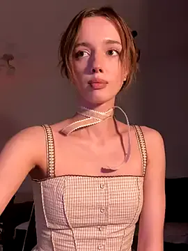 Weeissy — naked pretty body
