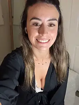 Wetbabygirlxo — Remove robe & rub my pussy