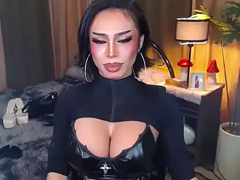 WILDROXIE — BIG BOOBS WITH A HUGE COCK! make me cum