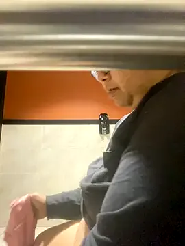 wishuhope4 — Titty pop out (5 mins) 