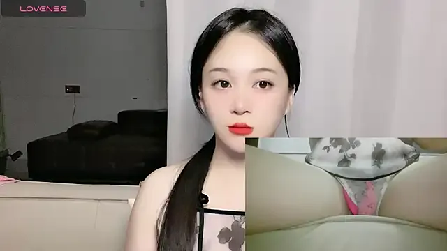 woaiqinqin — Freechat on StripChat